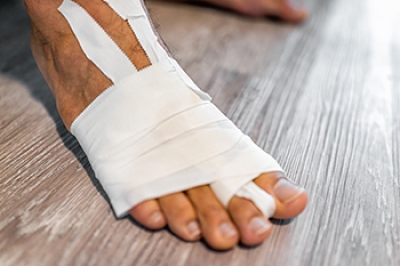 Treatment for Turf Toe Injuries